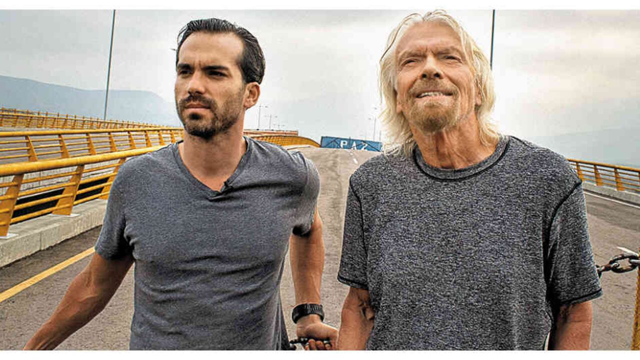 Branson recorrió el escenario horas antes del concierto en Cúcuta. Quería ver de cerca el territorio venezolano.