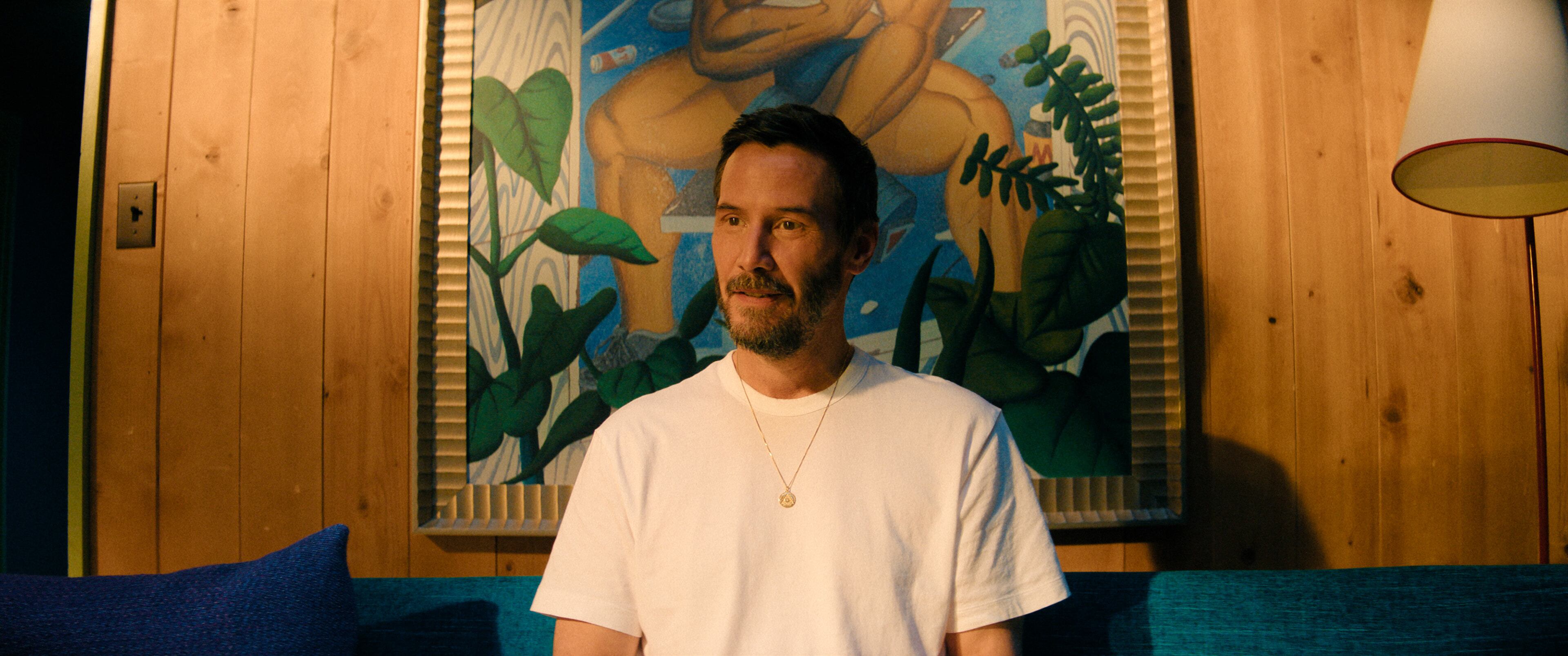 Venerado en la vida real, Keanu Reeves es Reef Hawk, un actor venerado en la pantalla.