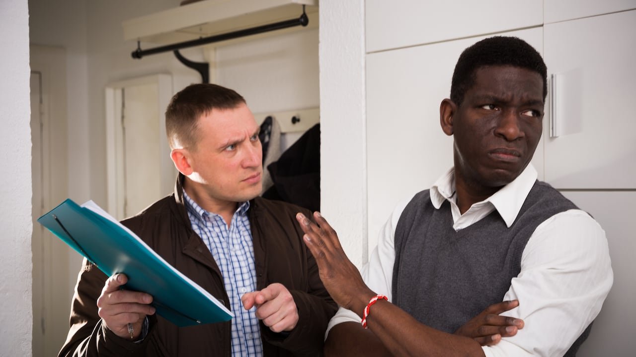 La ley prohíbe exigir depósitos, pero permite cobrar por daños derivados del uso normal.