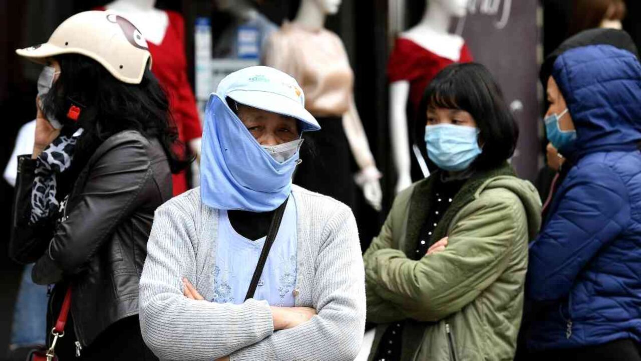 La economía de China se ha visto seriamente afectada por la parálisis que ha ocasionado el coronavirus. Foto: NHAC NGUYEN / AFP