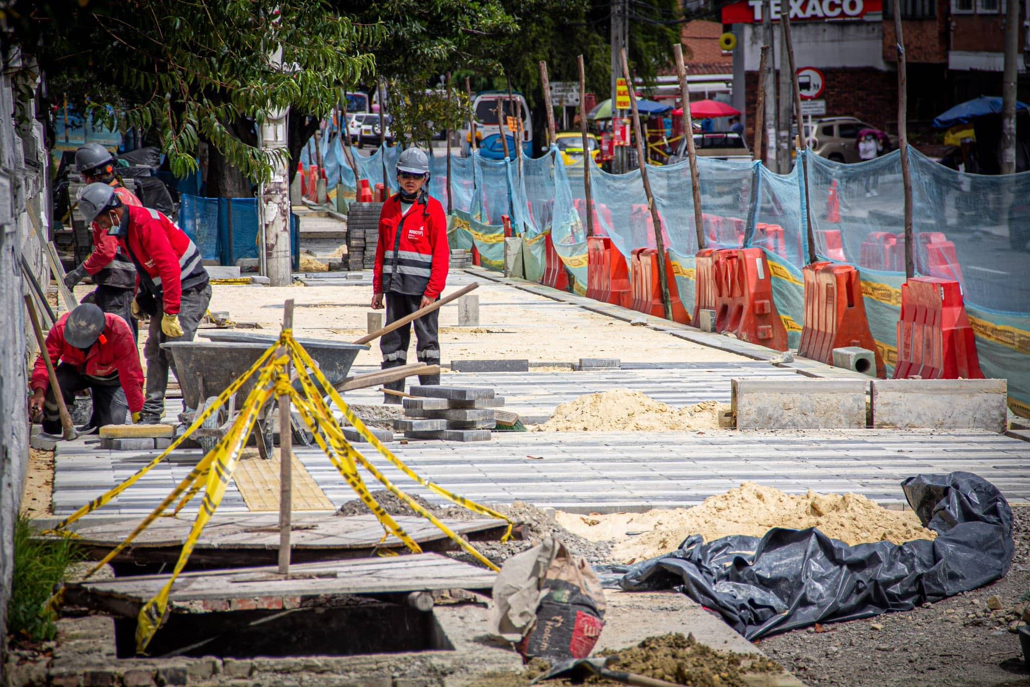 Un obrero de la Calle 116 perdió la vida tras ser atacado con un destornillador por un motociclista. Imagen de referencia de las obras de valorización.