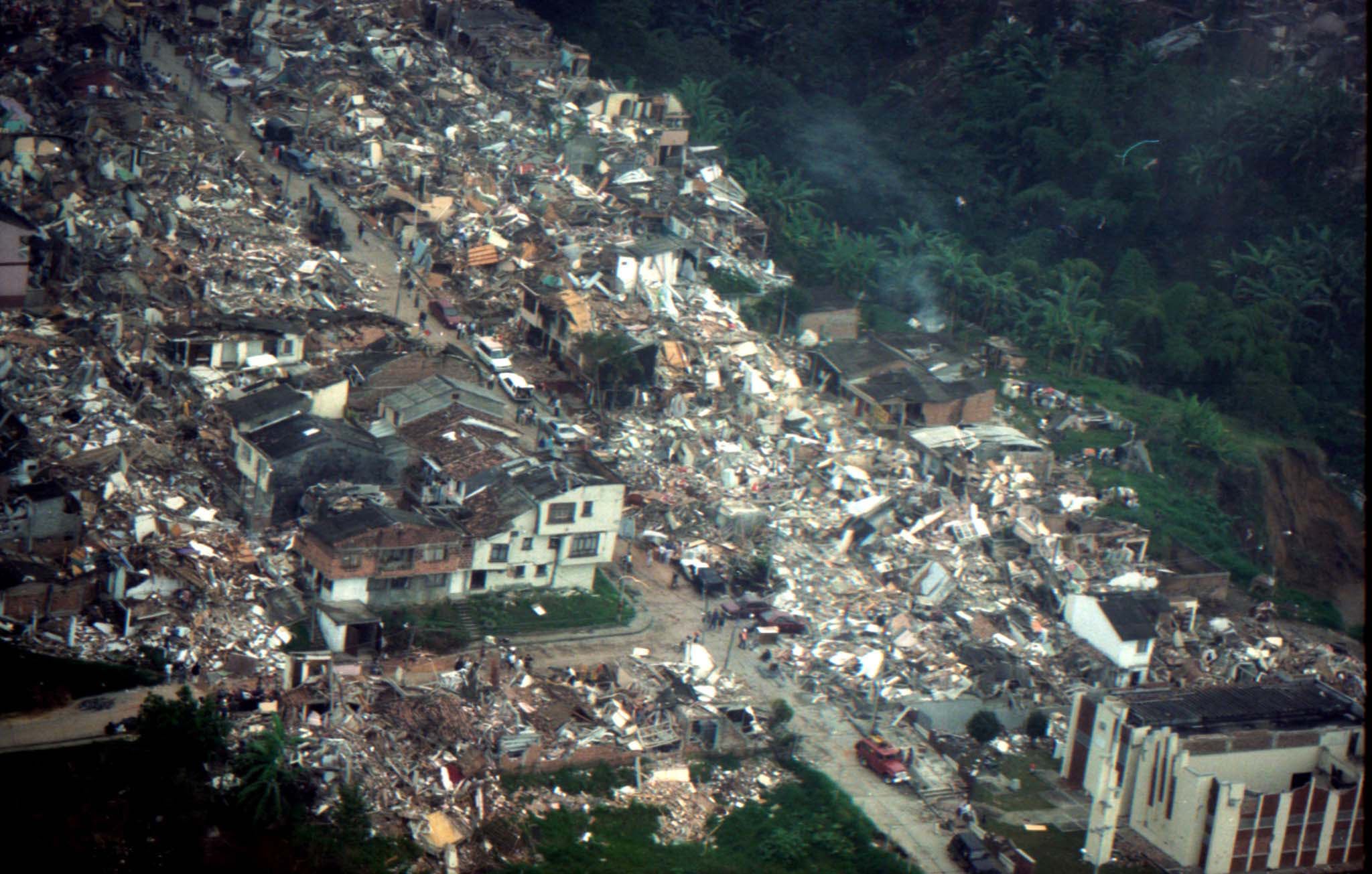 EL TERREMOTO DEL EJE CAFETERO EN 1999