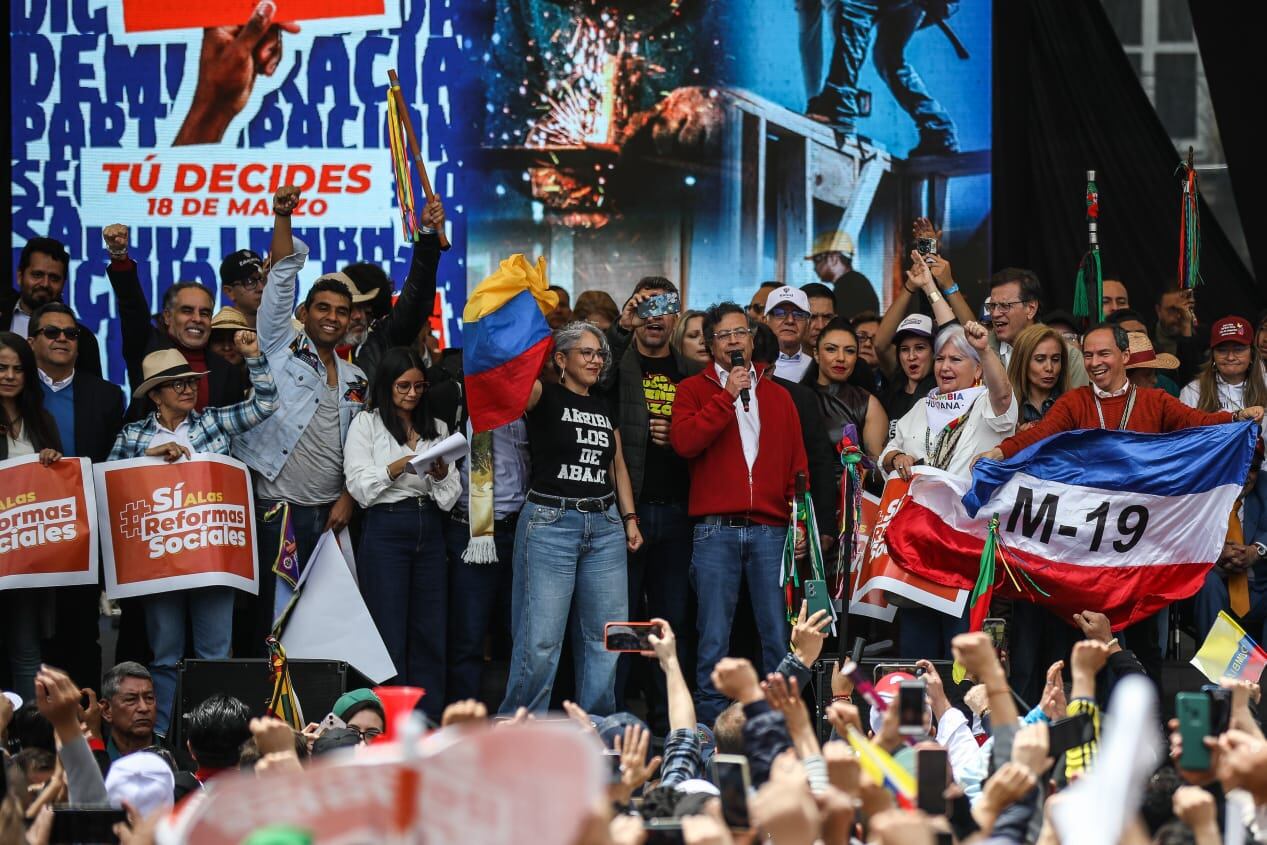 Marcha 18 marzo 2225 Gustavo Petro Plaza de Bolivar