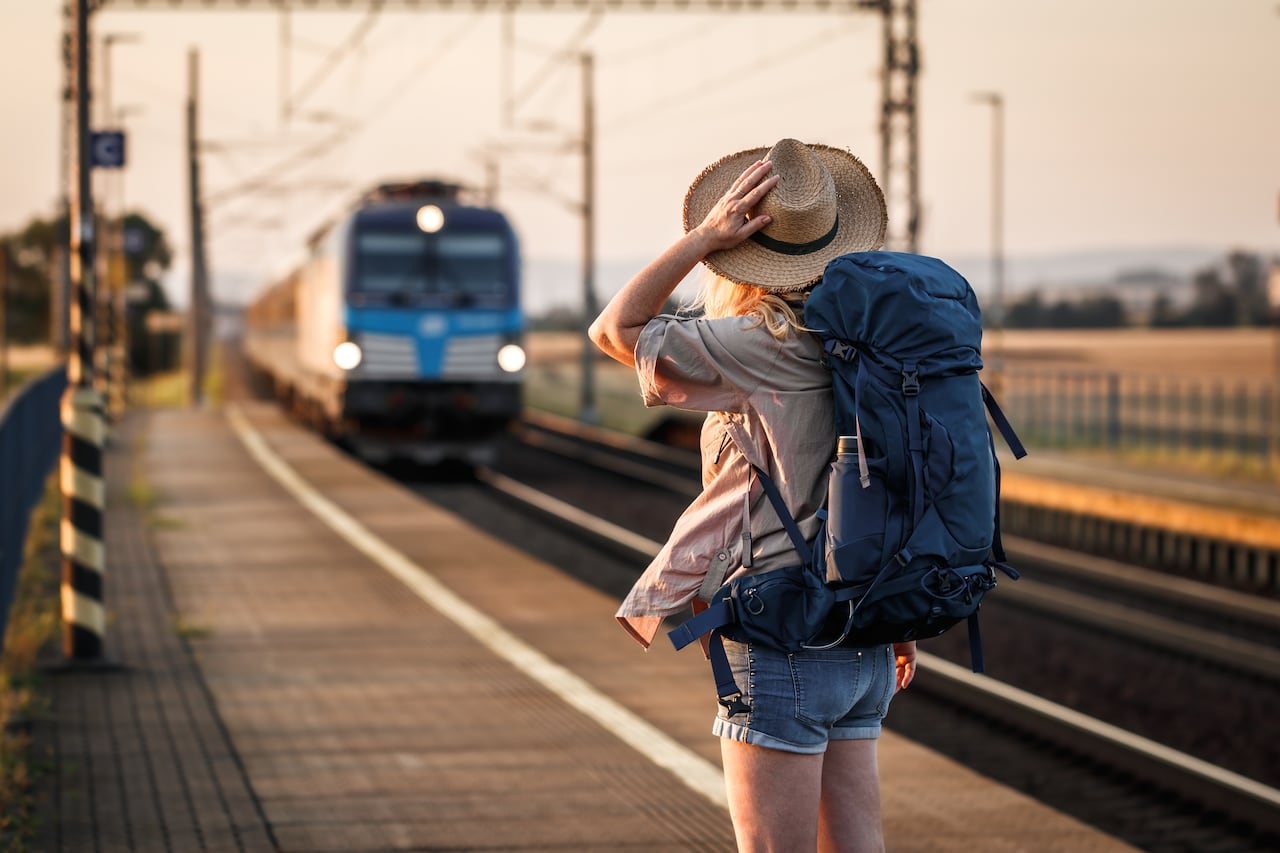 Cómo planificar un viaje económico, según la IA