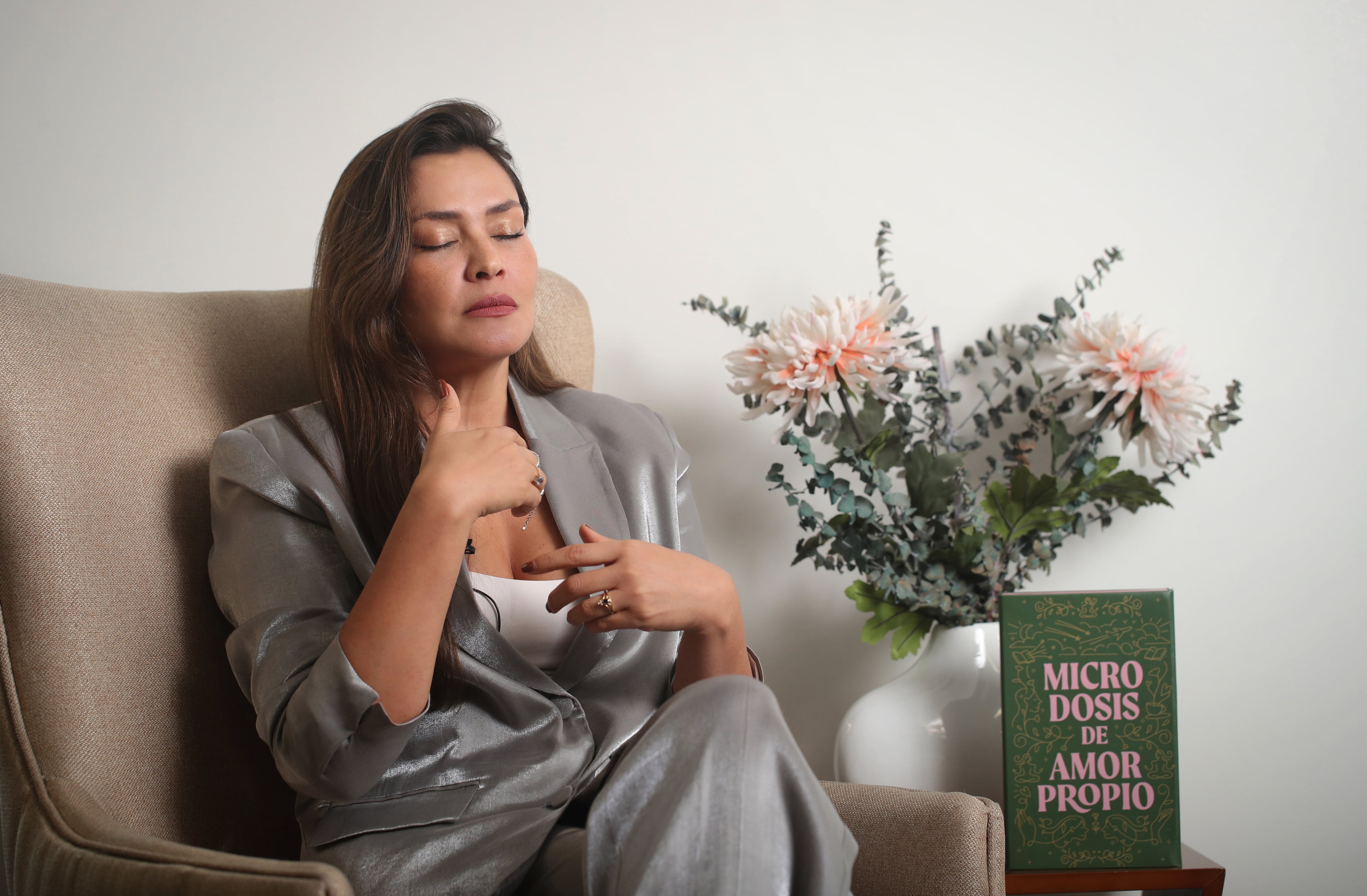 Katherine Porto  autora del libro Microdosis De Amor Propio