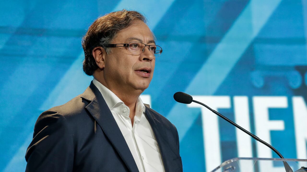 Gustavo Petro se reunió con la Academia Colombiana de Ciencias Exactas, Físicas y Naturales.