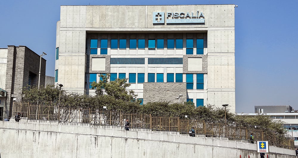 La Fiscalía anticipó que imputará cargos a Óscar Iván Zuluaga por los delitos de falsedad en documento privado, fraude procesal y enriquecimiento ilícito de particulares.