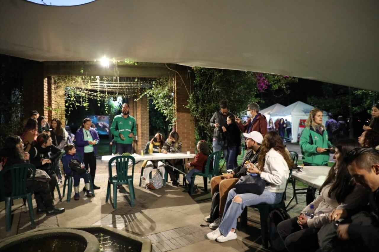 Teatro infantil al aire libre: Imperdible plan familiar en la jornada cultural Jardín de Noche