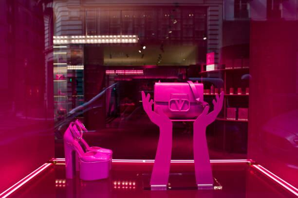 La industria del lujo francesa ha evitado hasta ahora la contracción del gasto que otros minoristas y empresas de bienes de consumo han enfrentado en medio de una creciente crisis del costo de vida. Fotógrafo: Nathan Laine/Bloomberg vía Getty Images