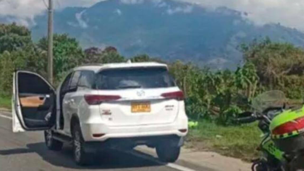 Una de las camionetas robadas en concesionario de Rionegro, Antioquia.