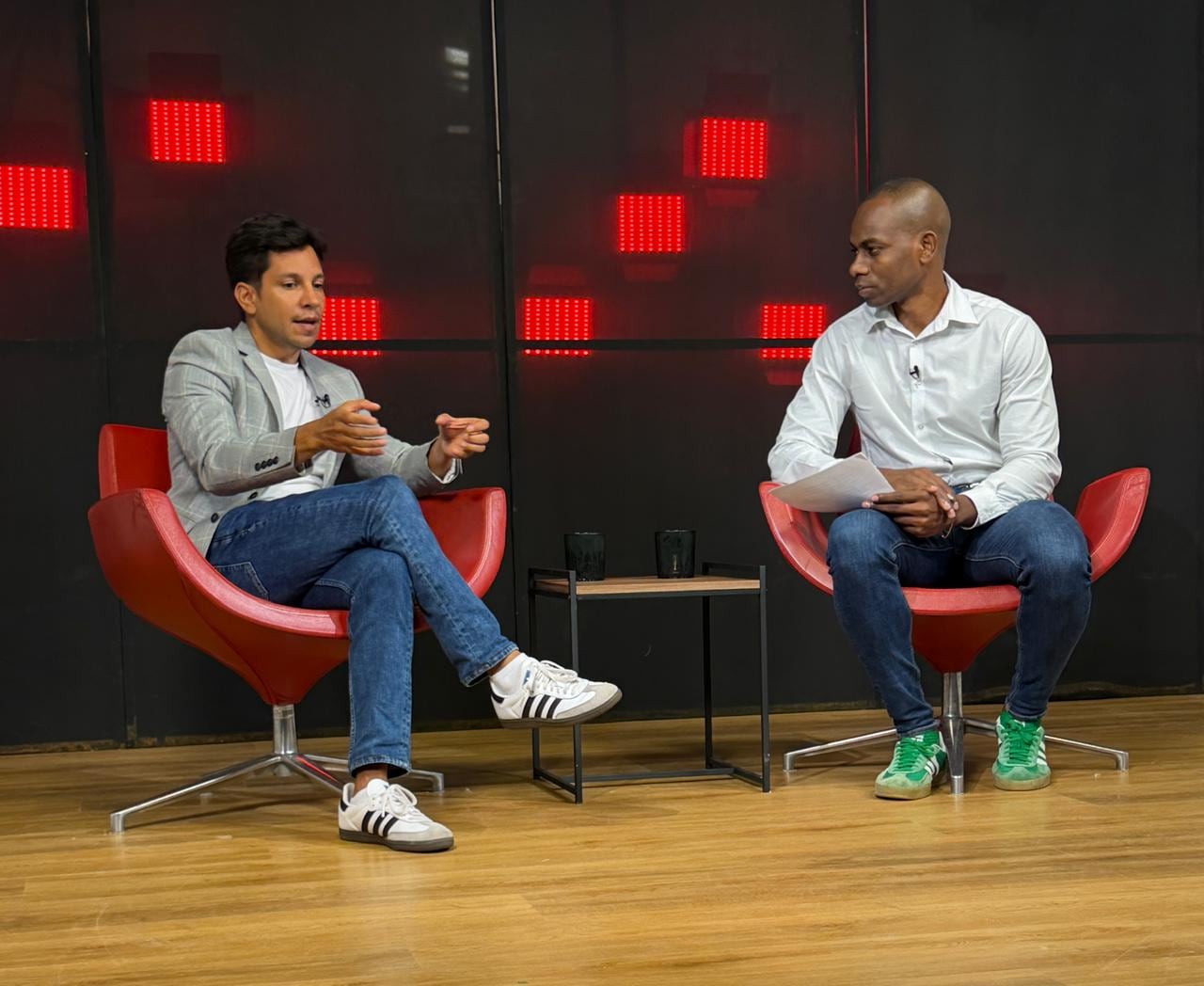Germán Escobar, secretario de Salud de Cali, en entrevista con Jamir Mina, editor de Regiones de SEMANA.