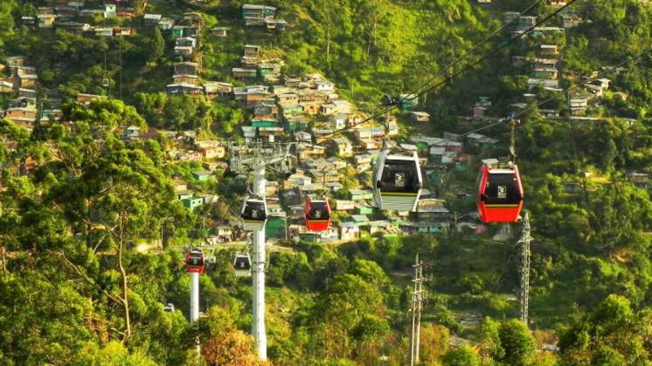 Según el investigador, Medellín necesita entender las dinámicas de sus redes de tráfico y la integración de sus diferentes modos de transporte para poder mejorar la movilidad.