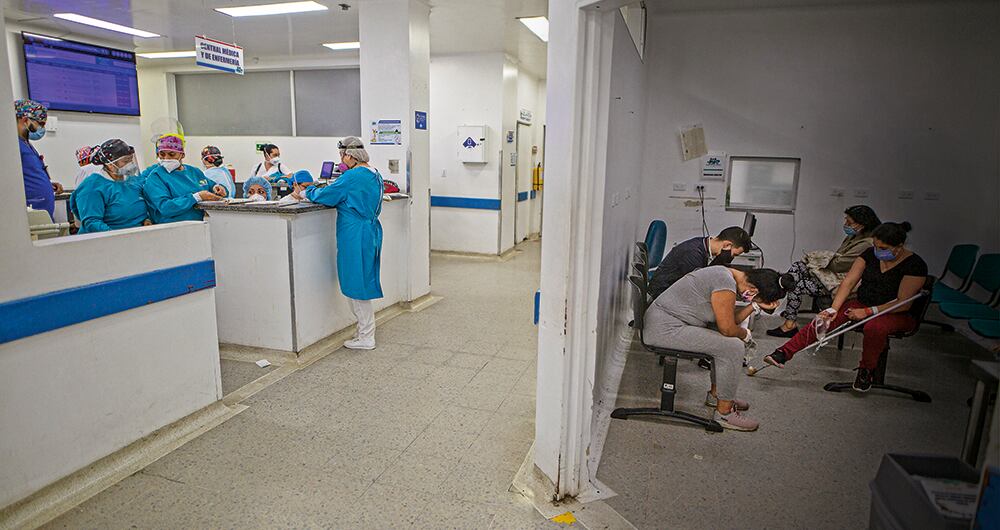 El embargo de las cuentas pone en riesgo el sistema de salud, según han advertido la Procuraduría y la Contraloría. Retener esos recursos afecta la atención de los pacientes.