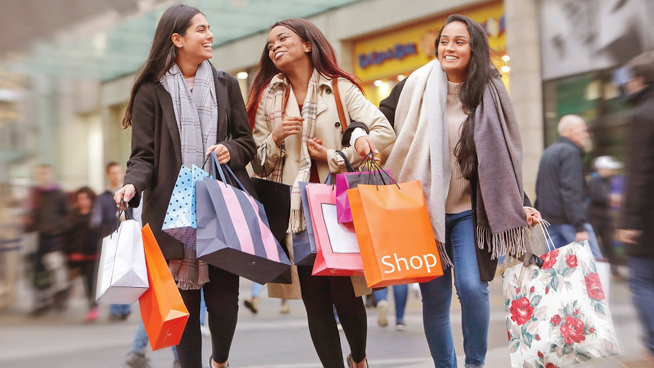 De acuerdo con un informe de la firma Raddar, los colombianos gastaron más de 30 billones de pesos en el 2022 en la compra de productos de bienestar y cuidado personal.