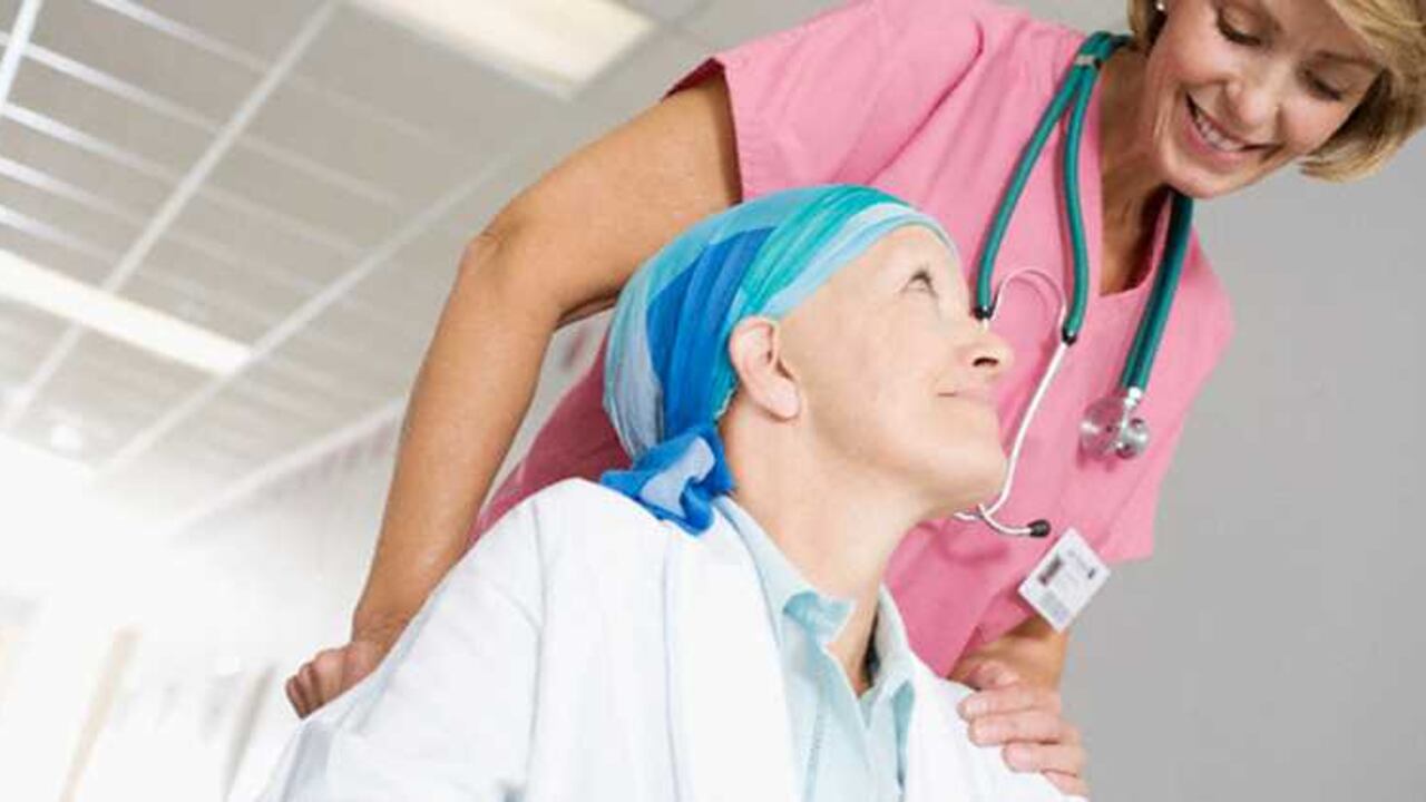 No se podría hablar de un solo médico, sino de cuál es el equipo de especialistas más preparado para atender de la manera más satisfactoria la enfermedad de cada paciente.