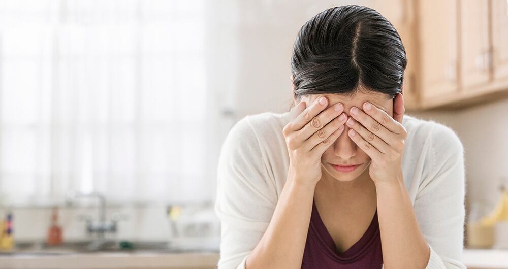 Un estudio publicado en el Journal of the American Heart Association, demostró que las mujeres con estrés tanto en la casa como en el trabajo sufren más del corazón. 