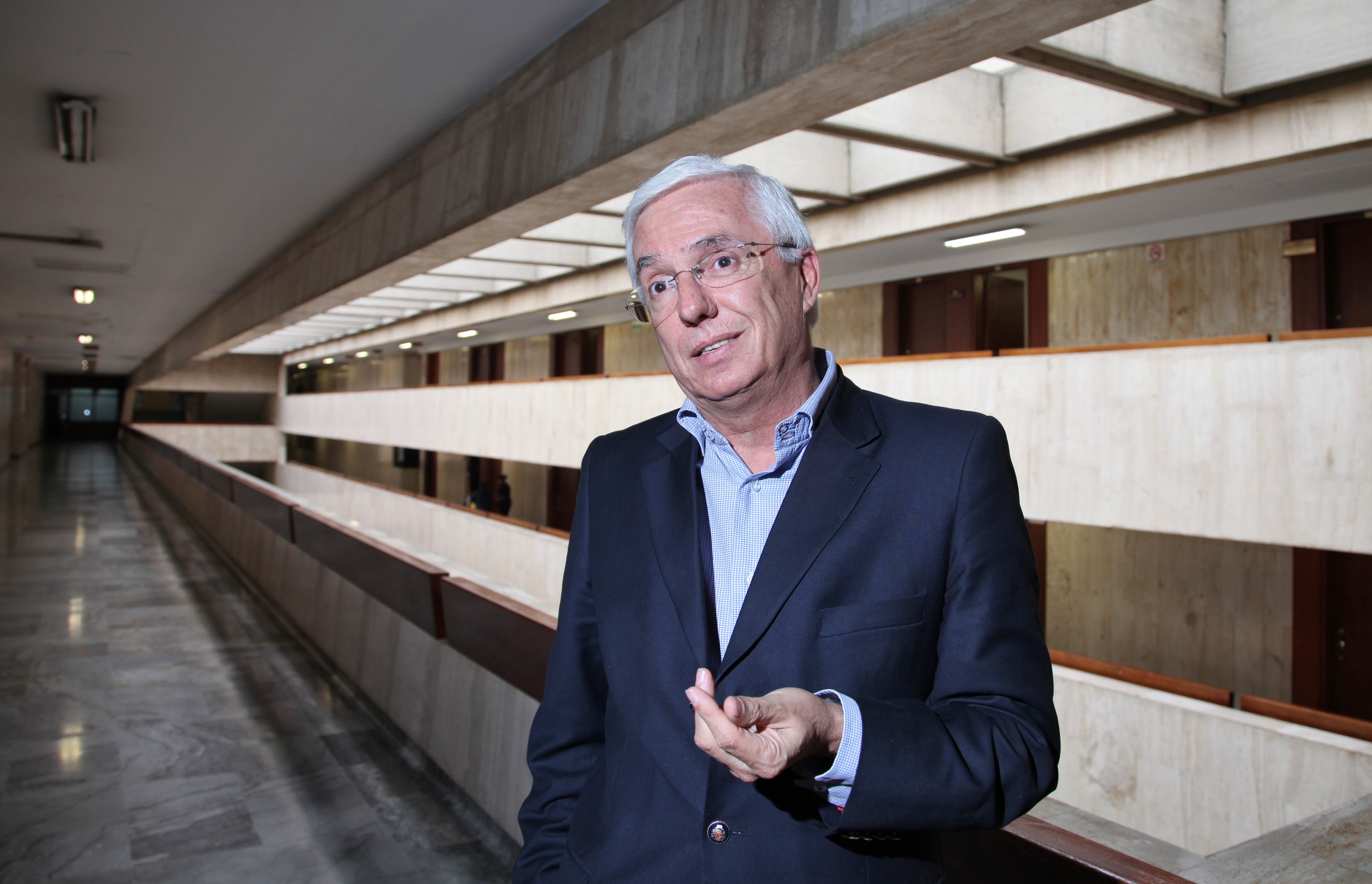 JORGE ENRIQUE ROBLEDO