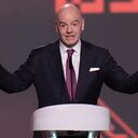 El presidente de la FIFA Gianni Infantino durante el sorteo de la Copa Mundial de Qatar, el viernes 1 de marzo de 2022, en Doha. (AP Photo/Hassan Ammar)