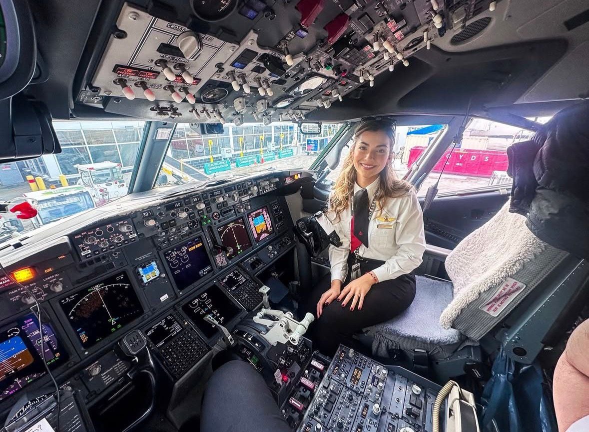 Daniela Weintraub Kaselow, la piloto latina que ha conquistado varias aerolíneas de EE.UU.