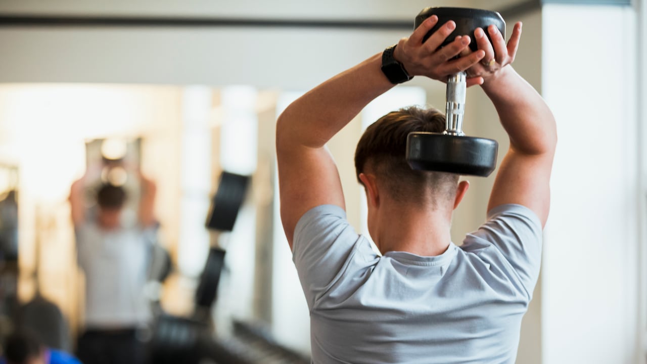 El joven aseguró que le explicó a la mujer que él estaba ciego, pero ella no le creyó.