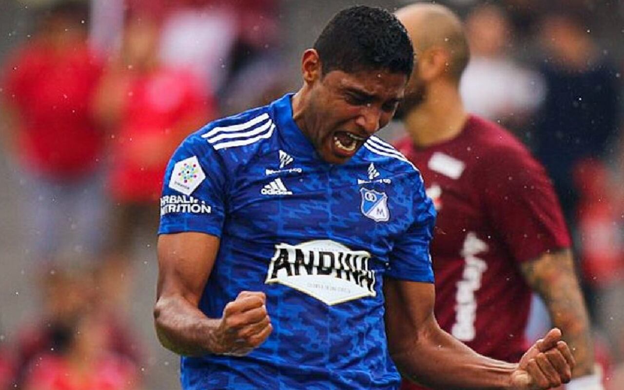 Luis Carlos Ruiz, autor del primer gol del partido.