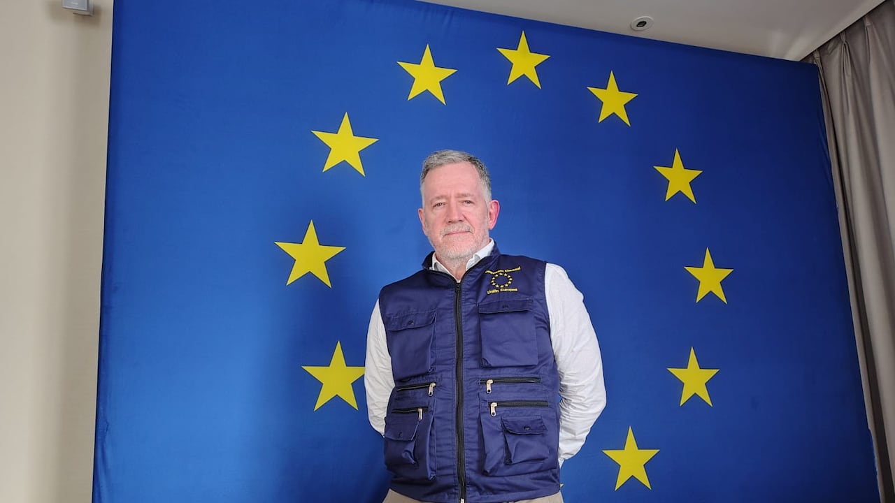 El periodista y profesor español Pedro de Alzaga es el analista de redes sociales y jefe de la unidad de monitoreo de la UE.