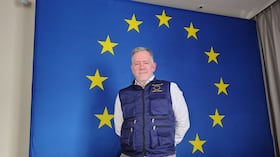 El periodista y profesor español Pedro de Alzaga es el analista de redes sociales y jefe de la unidad de monitoreo de la UE.