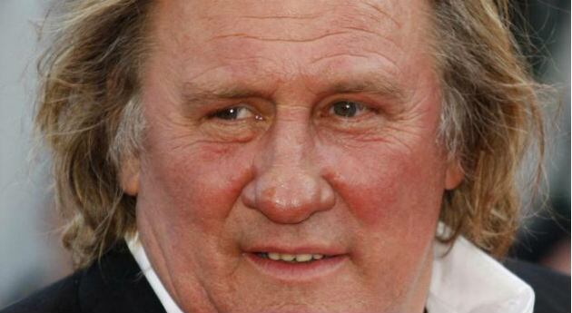 El actor salió de Francia hace unas semanas.