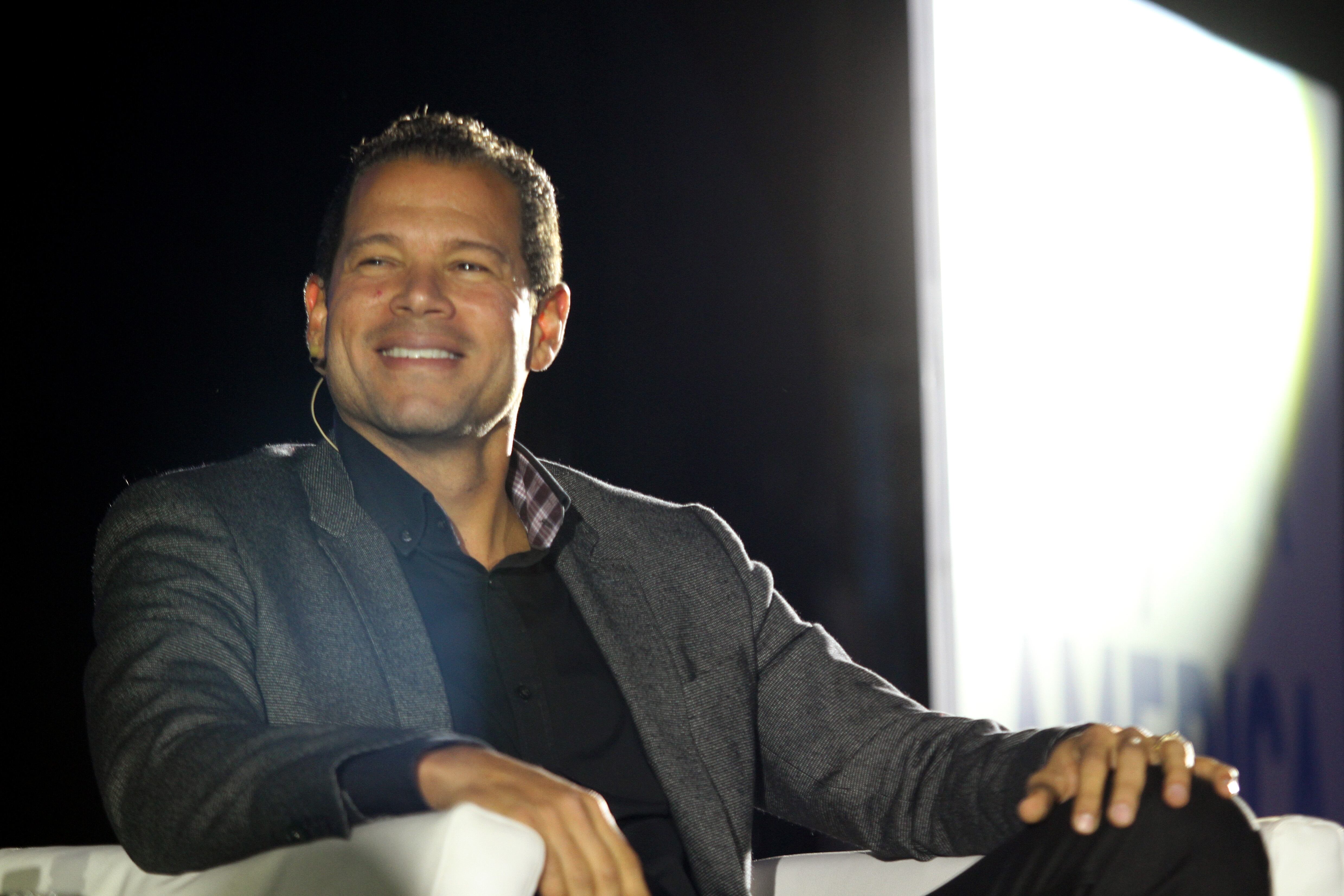 13 de Mayo de 2015.
Bogotá. Con el chileno Iván "Bam Bam" Zamorano y el colombiano Óscar Córdoba, refuerzan el equipo de Directv de cara al cubrimiento de la Copa América Chile 2015. En la foto Óscar Cordoba. (Fotos Colprensa - Luisa González).