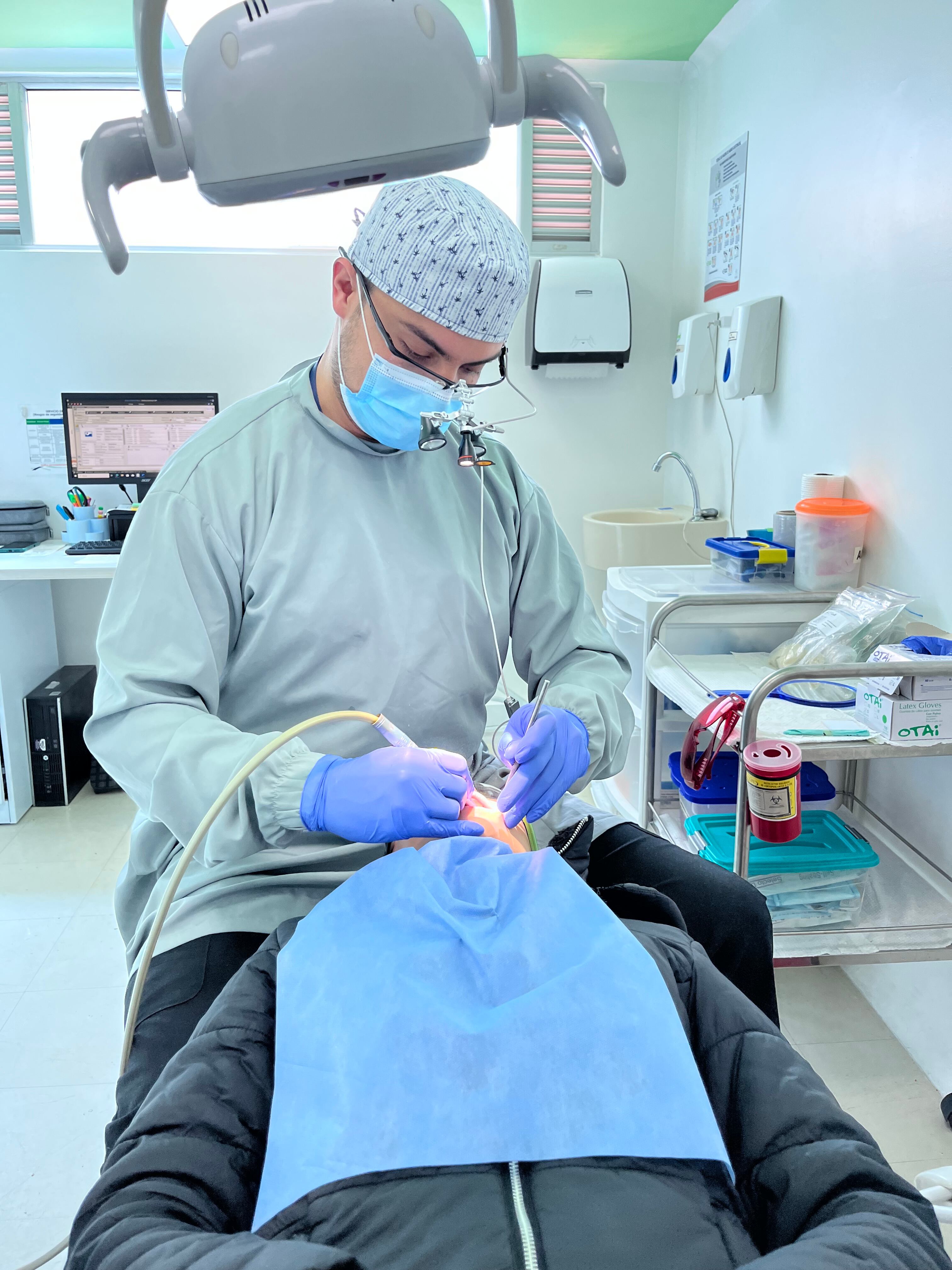 Con diez centros médicos en cuatro ciudades, más de 498 colaboradores y una rotación anual de 750 estudiantes, Javesalud ha hecho de la atención ambulatoria de calidad un referente nacional.