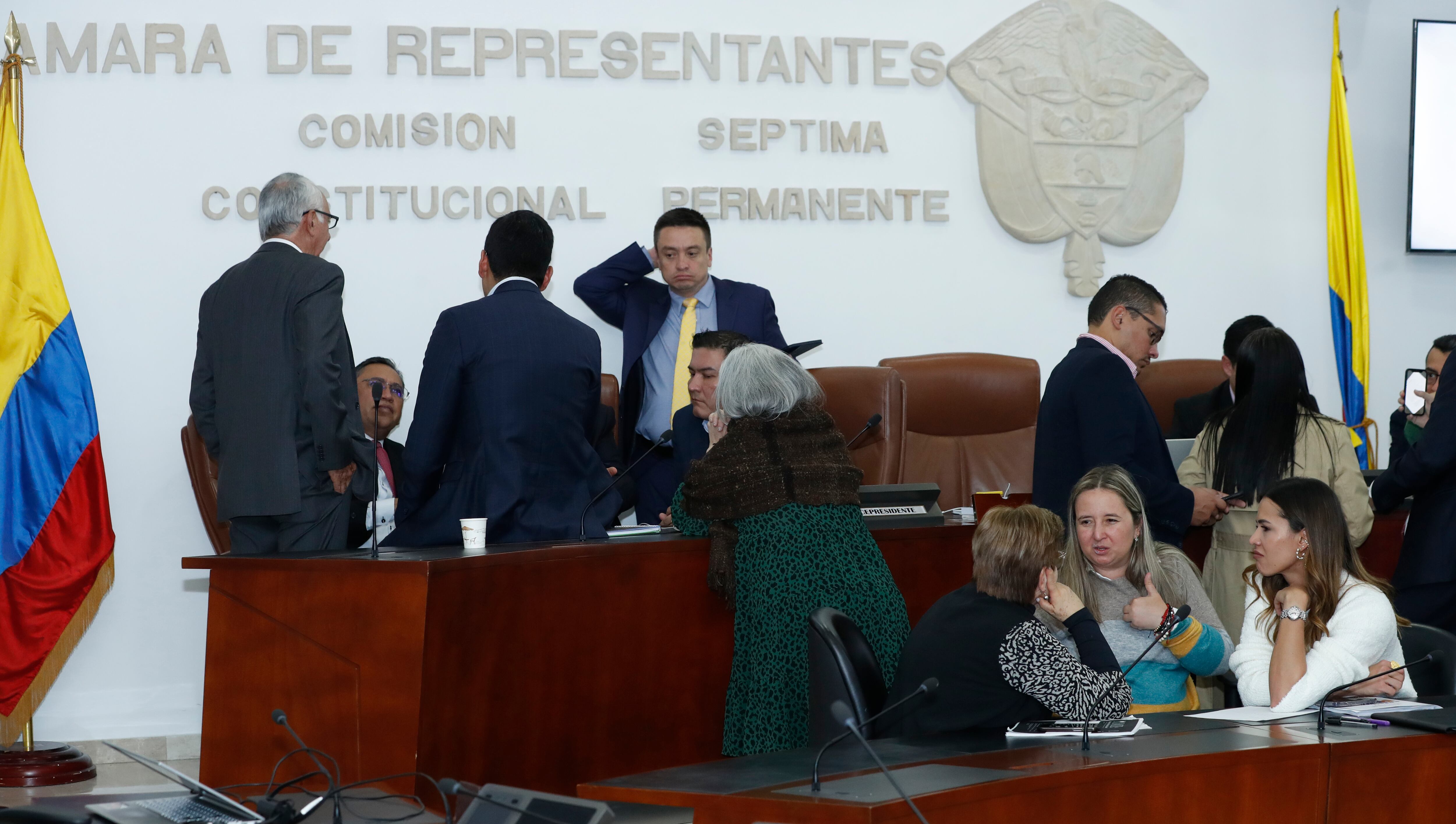 Representantes  debate de la reforma a la salud