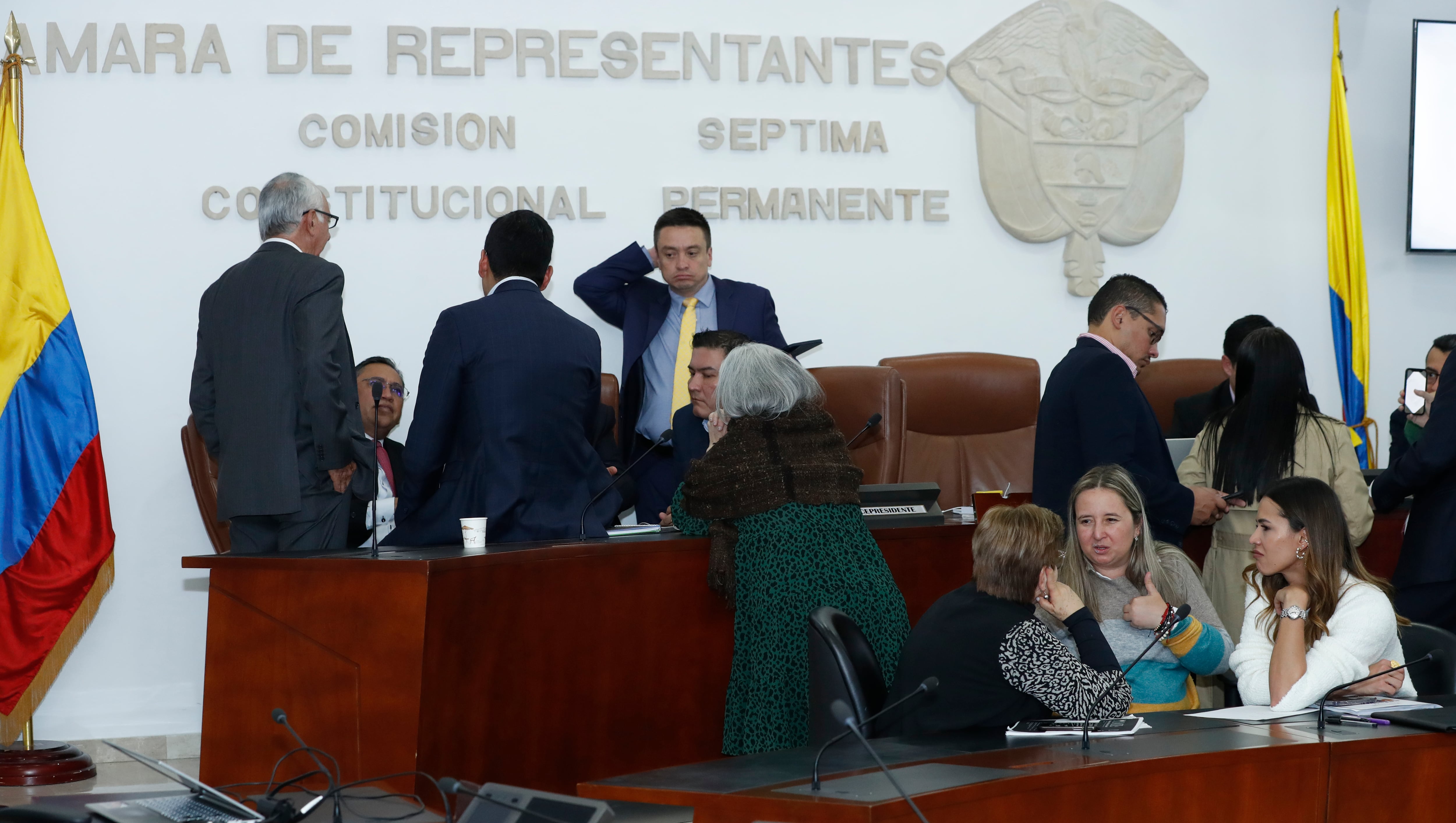 Representantes  debate de la reforma a la salud
