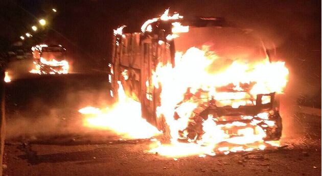 uno de los 139 buses del MIO que fueron dañados.