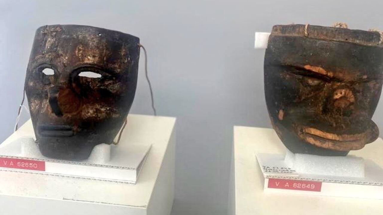 Las dos máscaras fueron adquiridas en 1915 por Konrad Theodor Preuss, etnólogo y conservador del Museo Real de Etnología, institución predecesora del Museo Etnológico.