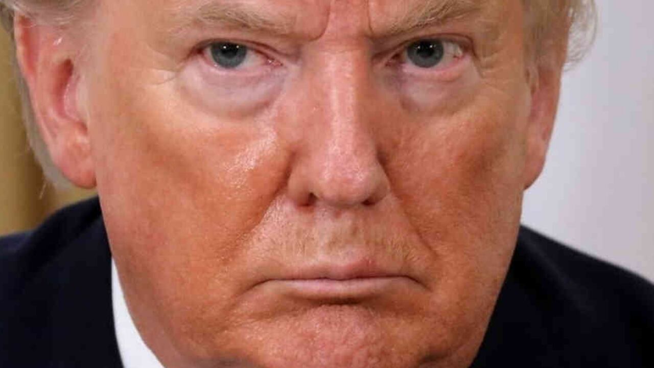 Donald Trump rechaza la investigación para el impeachment y la califica como una "caza de brujas". Foto: Reuters/BBC