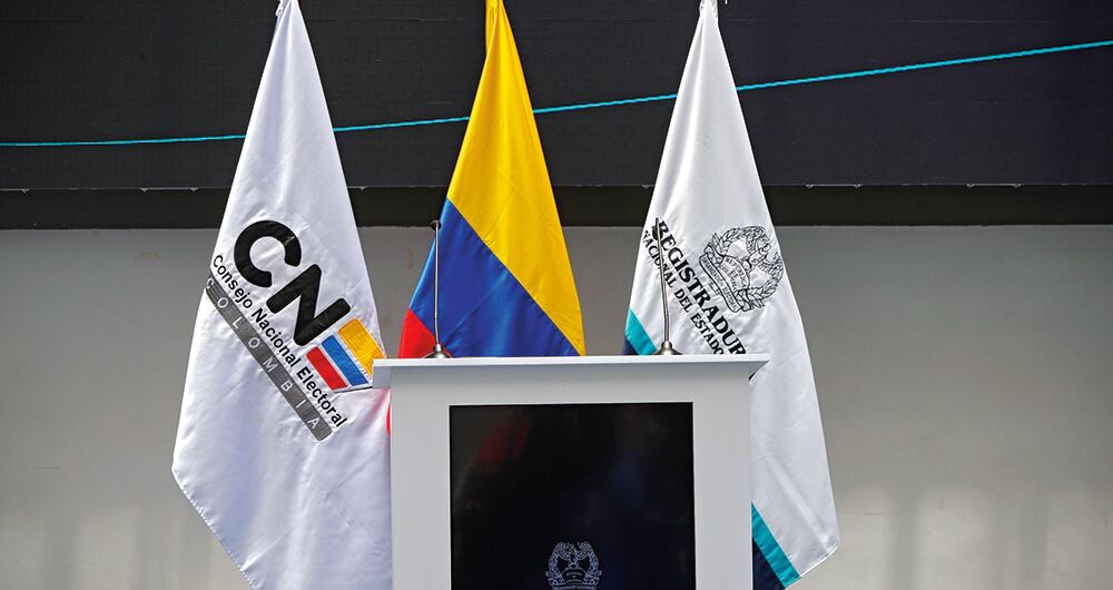 Petro ha arremetido en contra del CNE.