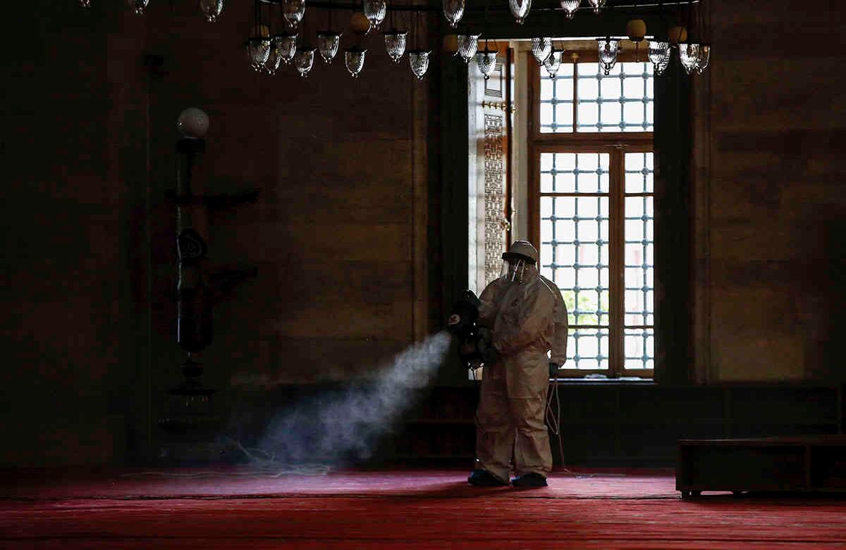 En Turquía han fallecido por el momento 4,397 personas por la covid-19/Foto: AP - Emrah Gurel