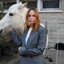 Stella McCartney ha diseñado el vestuario de grandes personalidades como Madonna, Annie Lennox, Gwyneth Paltrow y Jude Law, entre otros.