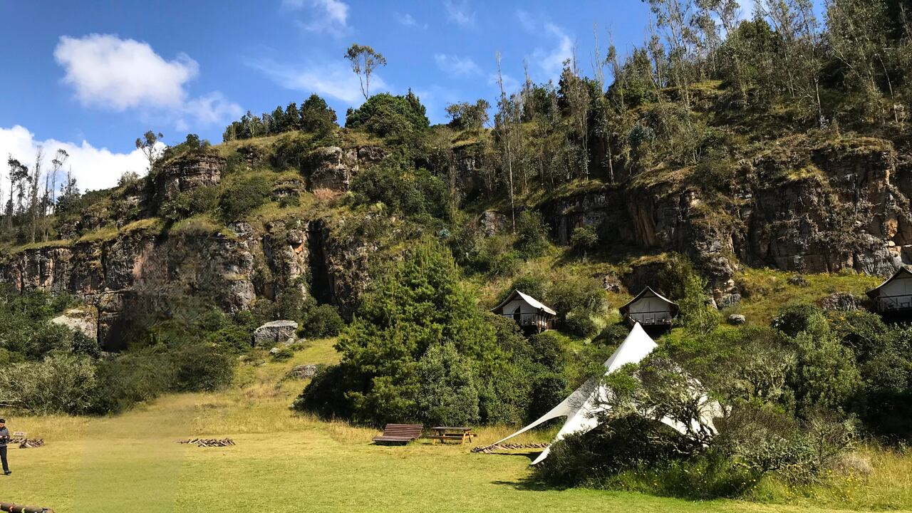 Niddo te espera con su amplia oferta de experiencias, alojamiento, restaurante y conexión.