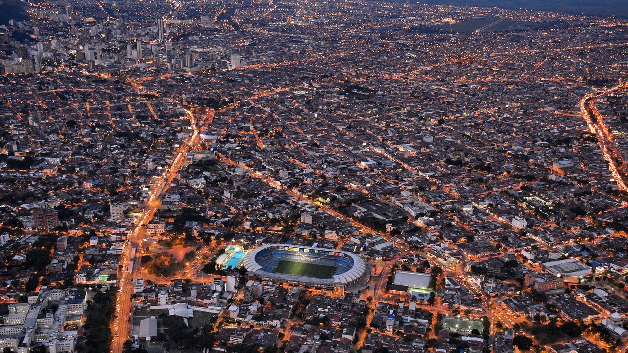 Diferentes imágenes del Cali desde el Aire. Fotos Raúl Palacios / El Pais / 15 de Junio del 2023 Cali.