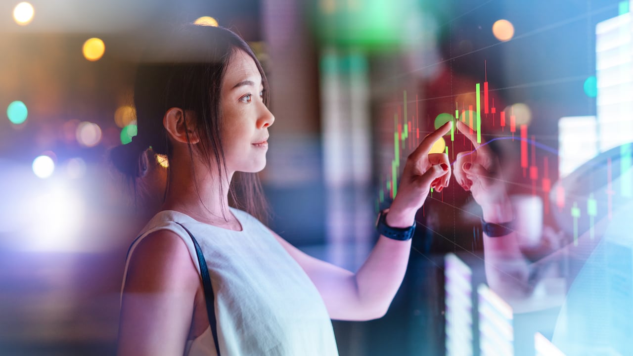 Para aumentar la participación de las mujeres en el sector TIC, es crucial contar con líderes comprometidos que promuevan la inclusión y ofrezcan oportunidades a las nuevas generaciones.