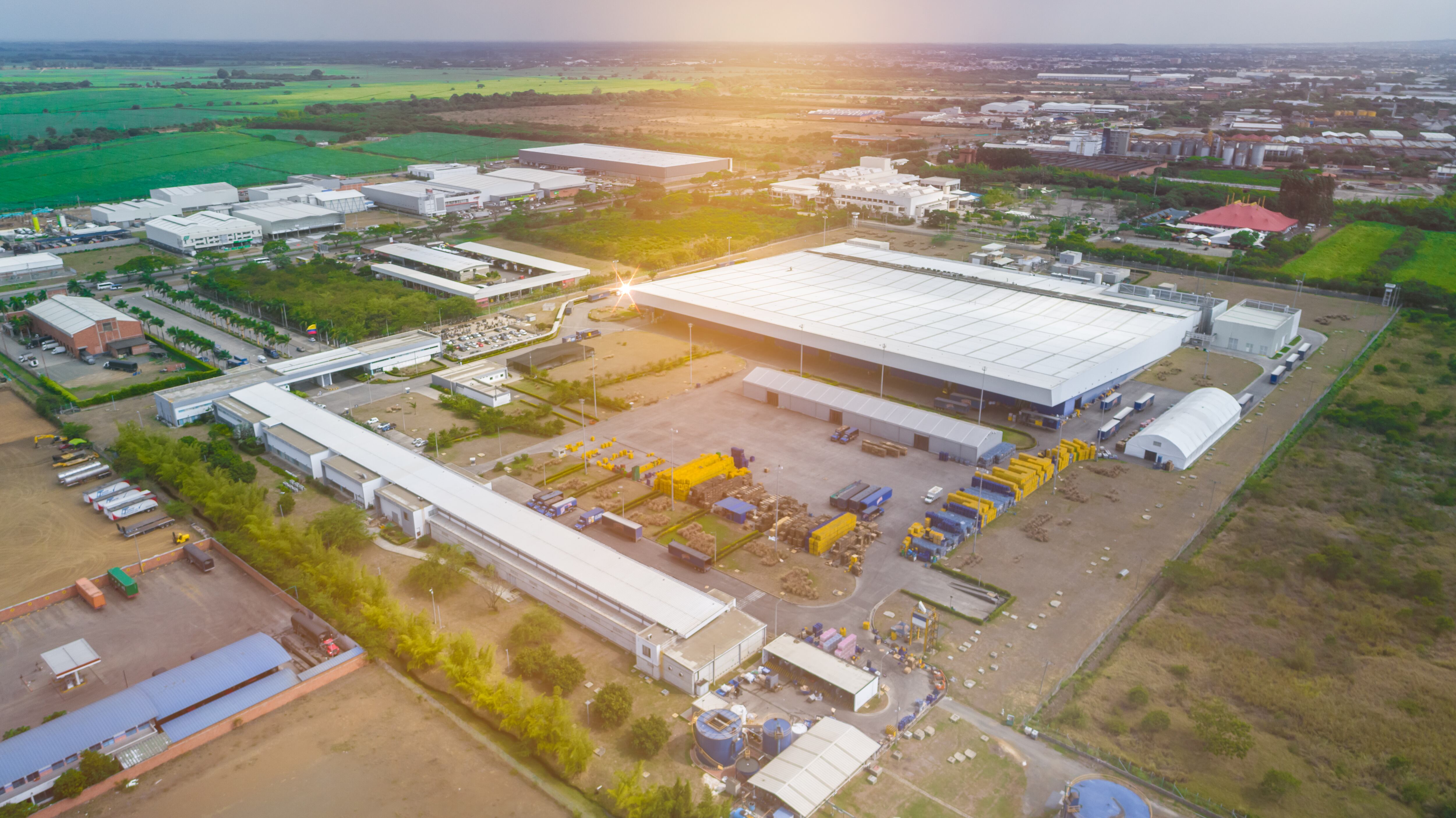 La planta de producción de Postobón en Yumbo, Valle del Cauca, opera en parte con energía solar fotovoltaica.