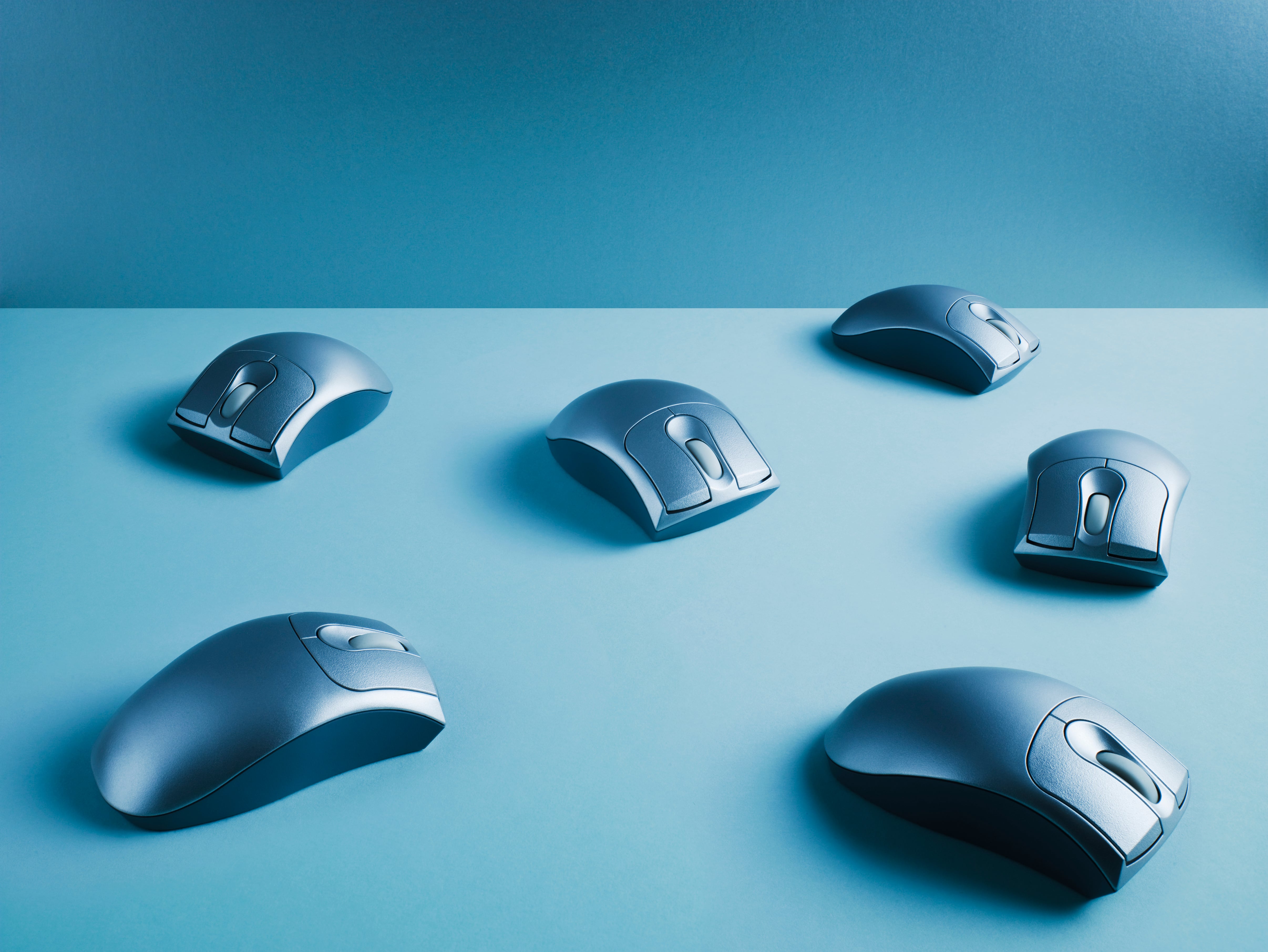 El mouse inalámbrico consume más batería cuando se deje encendido por periodos prolongados.