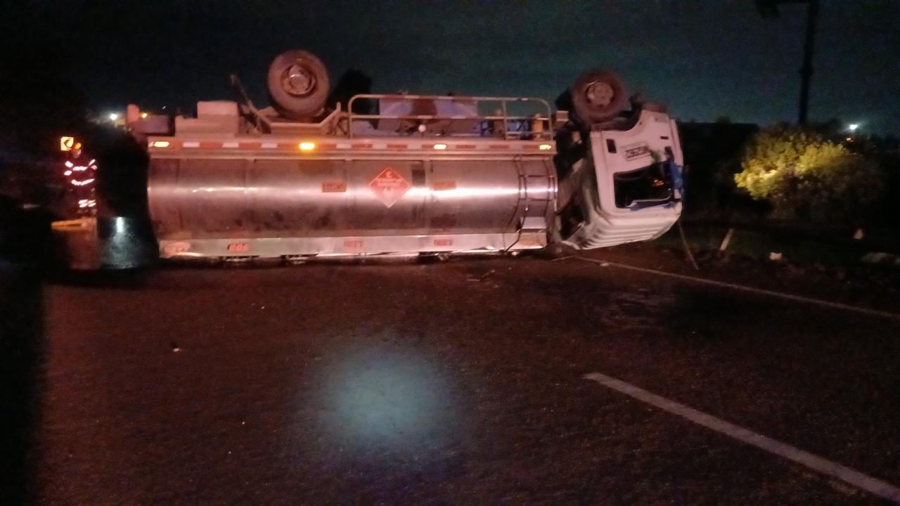 Así fue como quedó el camión tras el accidente.