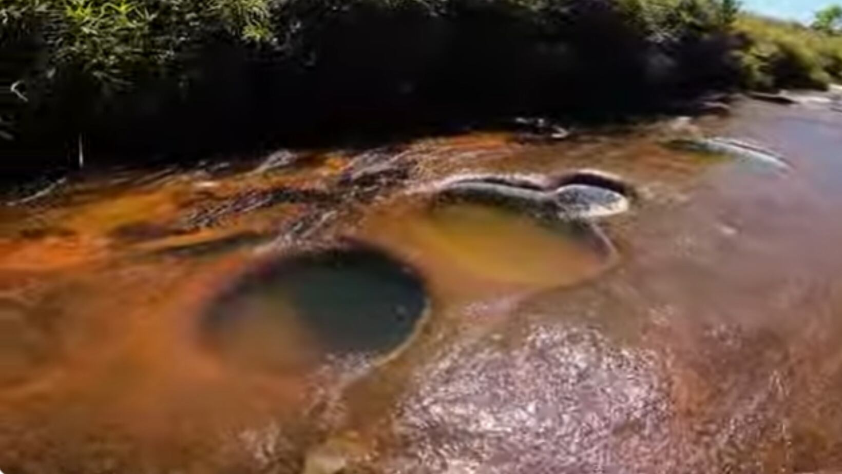 Las cristalinas aguas de la quebrada de las Gachas llaman la atención de quienes aman la naturaleza