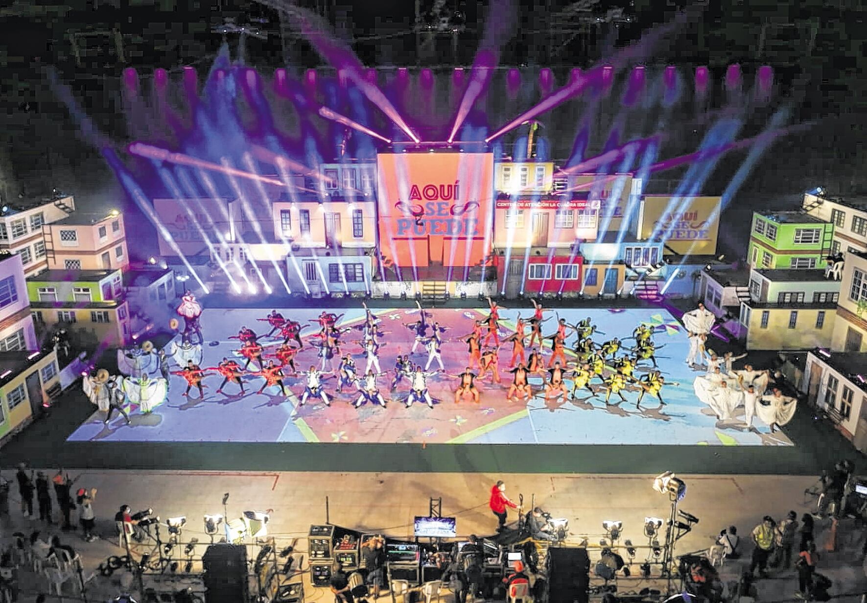 La Feria de Cali virtual tuvo como escenario principal el Coliseo El Pueblo, donde se llevó a cabo el evento central: el Salsódromo. Según cálculos de Corfecali, el 70 % de los recursos se destinaron a los artistas y, en total, se impactó a 7000 de ellos.