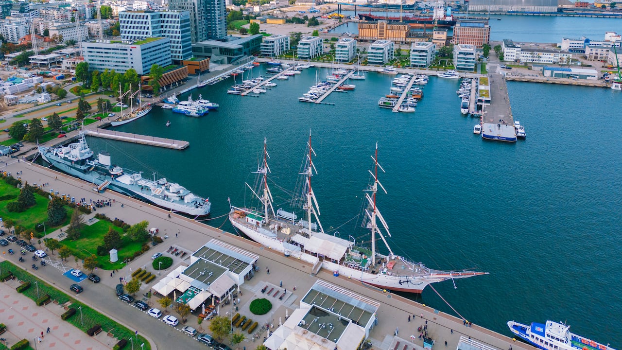 Vista aérea del puerto de Gdynia, Polonia