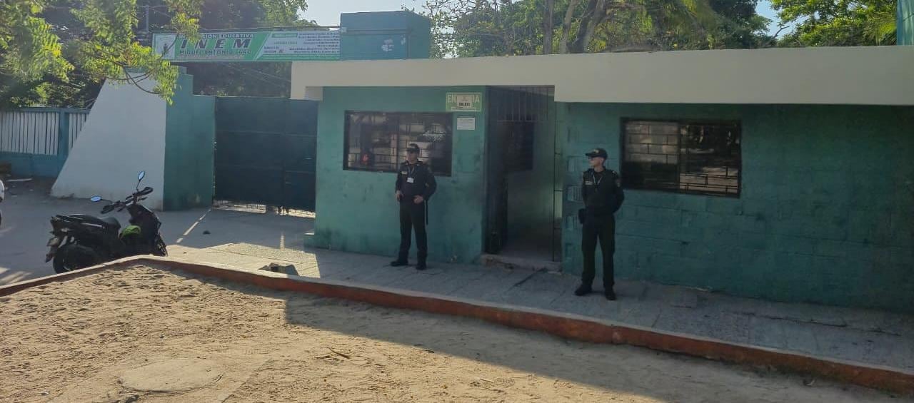 Policía investiga amenazas contra colegios en Soledad.