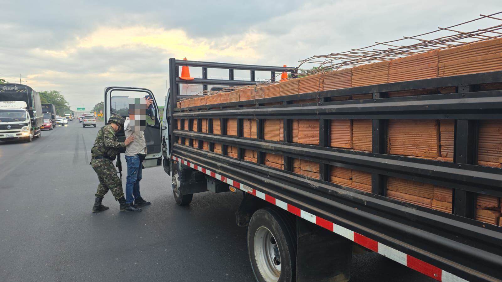 En este vehículo iba la droga de alias Iván Mordisco.