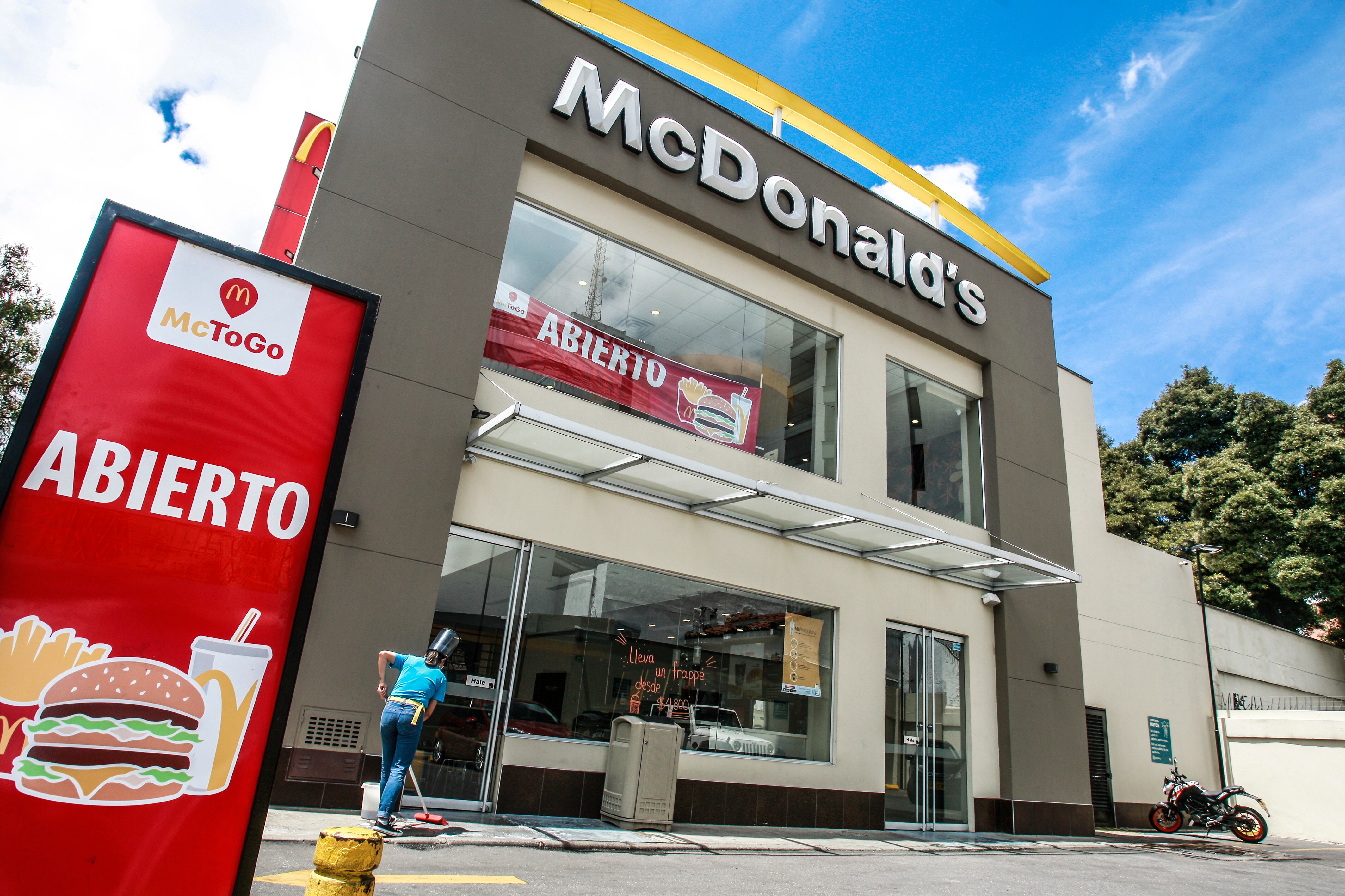 Fachada Mc Donald's Carrera 8 Calle 72